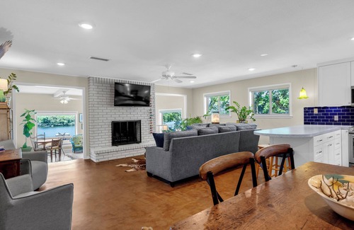 Kingsland House | Million-dollar View & Affordable Too! Kayaks free for use