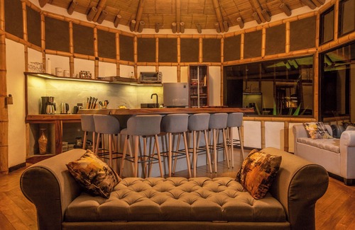 La Lindora Cabin | Million Dollar View Ecovilla