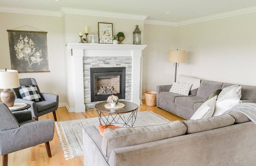 Spokane House | Million Dollar View! Family Friendly, Spacious Home. Close to everything!