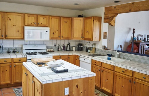 Placitas House | Million Dollar View Out in the Country Yet 20 lovely minutes to Albuq & 35 to SF