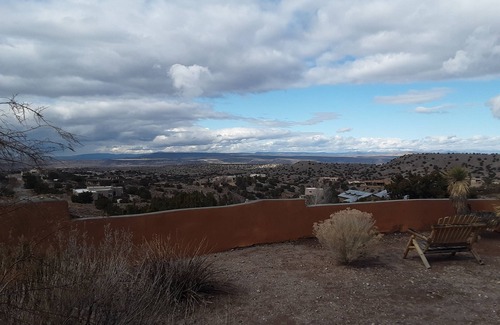 Placitas House | Million Dollar View Out in the Country Yet 20 lovely minutes to Albuq & 35 to SF
