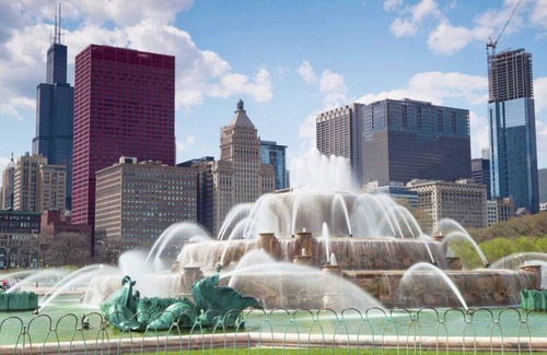 Downtown Chicago Apartment | Million Dollar Views! Luxury Downtown Skyhouse!