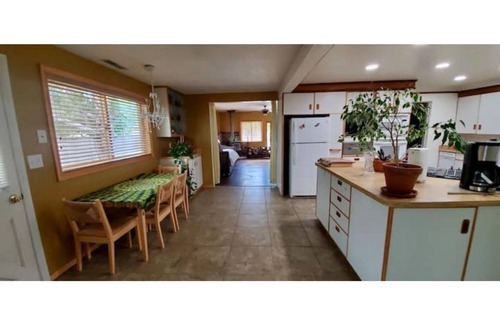 Lone Pine House | *Million Dollar Views and Indoor Pool!