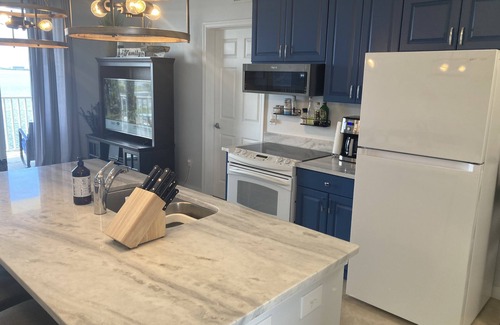 St. Petersburg - Clearwater Condo | Million-Dollar Water Front view and location on beautiful Boca Ciega Bay.