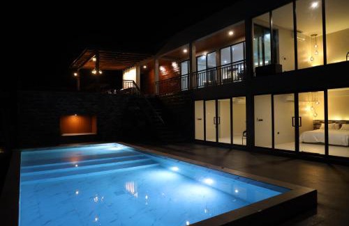 Wang Nam Khiao House | Million Stars Poolvilla