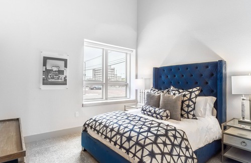 Downtown Hotel | Millsap Suites by Pioneer Pocket Hotel