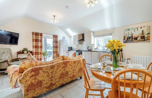 Stoney Stretton Cottage | Millstone Cottage - UK43170