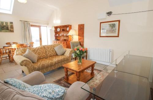Stoney Stretton House | Millstone Cottages - Granary Cottage