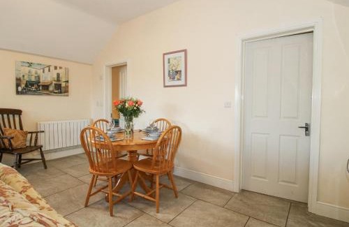 Stoney Stretton House | Millstone Cottages - Millstone Cottage