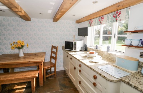 Gumley House | MILLSTONE HOUSE, pet friendly, character holiday cottage in Fleckney