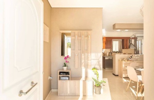 Markopoulon House | MiLo Luxury House- Free Airport pick up- 10 min drive ATH Airport