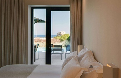 Milos Hotel | Milos Cove