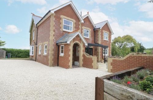 Ventnor House | Milston