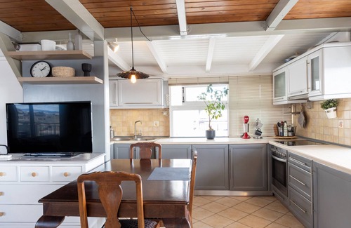Voula Apartment | Miltiadou 21