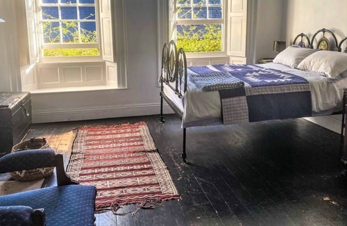 Cornwall House | Milverton Georgian Gem with Boho Vibe .