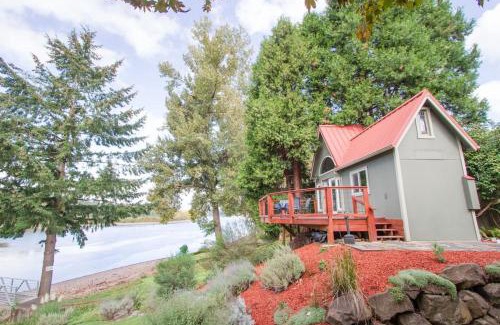 Jennings Lodge House | Milwaukie Riverfront Guest House