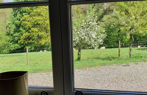 Lower Trengale Cottage | MIMI'S COTTAGE, character holiday cottage, with open fire in St Neot
