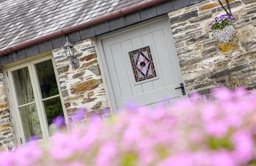 Lower Trengale House | Mimi's Cottage