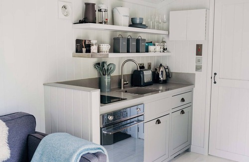 Lifton Cottage | Mimi's Meadow-UK36576