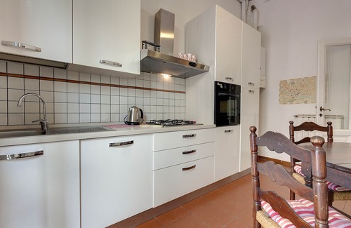 Santa Maria Novella Apartment | Mimi, spacious apartment with private garden in the heart of Florence