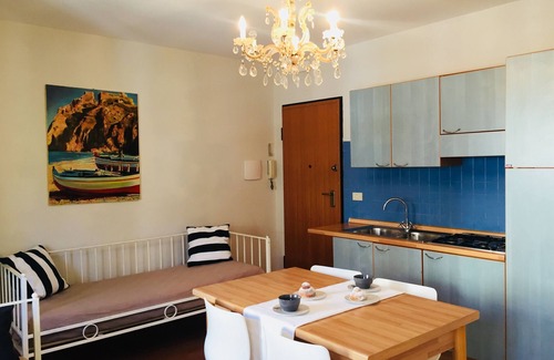 Letojanni Apartment | Mimosa apartement , 30 m. to the beach, with air conditioning 4 people