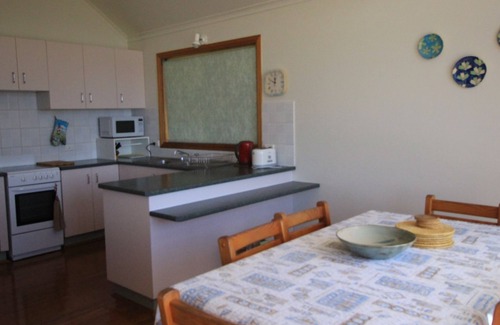 Scotts Head House | Mimosa Cottage - Family Beach Getaway