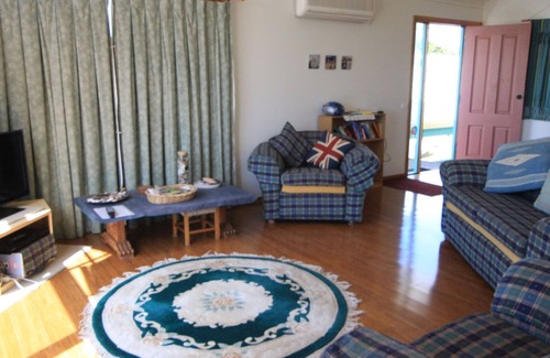 Scotts Head House | Mimosa Cottage - Family Beach Getaway