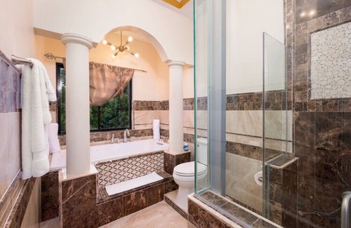 Discovery Bay Villa | Mimosa -MAJESTIC VILLA WITH INCREDIBLE VIEWS! INFINITY POOL