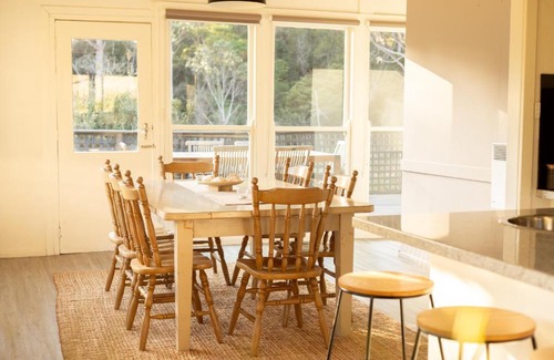 Murrah Apartment | Mimosa Wines