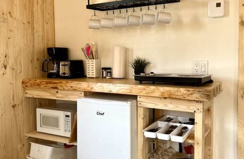 Saint-Gabriel-de-Valcartier Ski Chalet | Mini cottage # 2 by the river banks