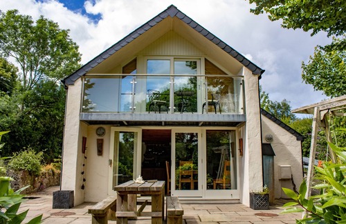 Newport House | MINAFON, pet friendly, with a garden in Newport, Pembrokeshire