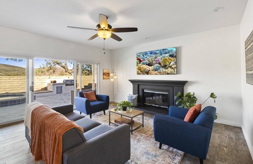 North Valley House | Mindanao Memories | Freshly Renovated 5/3 with Pool, Hot Tub, & Fire Pit!