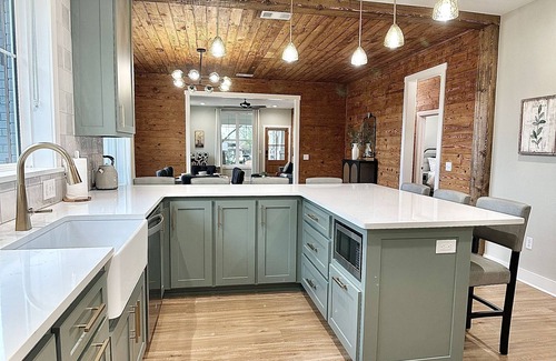 Nashville House | MINE CREEK COTTAGEn3 King Beds 2 Full BathsnSleeps 7