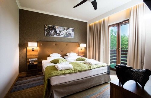 Solec-Zdroj Hotel | Mineral Hotel Malinowy Raj