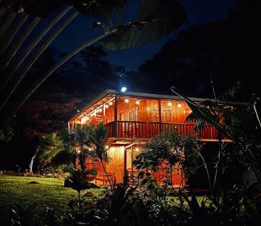 Guayabo Hotel | Mineral River Eco Village