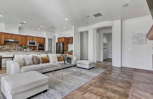 Desert Hot Springs House | Mineral Springs pool -2 acre+mountain views, games, karaoke, fitness, privacy,PS