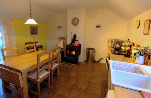 Stronsay Cottage | Mingro is a unique beachside cottage that serves as a retreat from modern life.