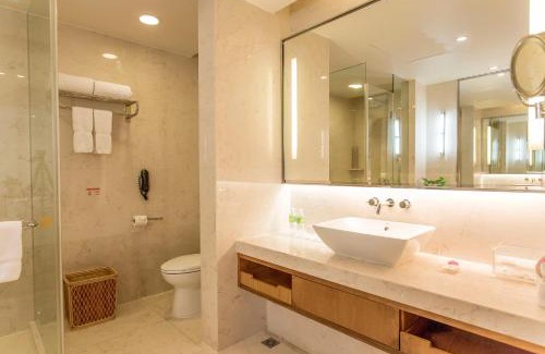 Xiaodonghai Hotel | Mingshen Golf & Bay Resort Sanya