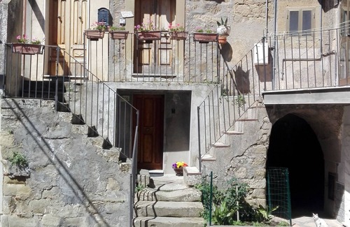Troina House | Mini accommodation equipped with all comforts.