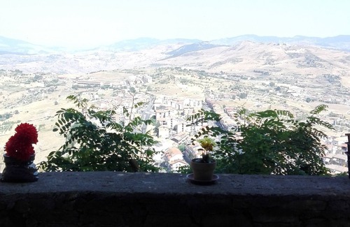 Troina House | Mini accommodation equipped with all comforts.