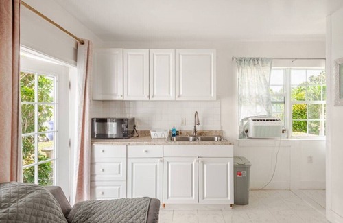 Florida Ridge Apartment | mini apartment getaway
