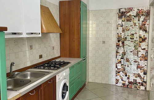Secondigliano Apartment | Mini apartment with shared entrance - Blue Room