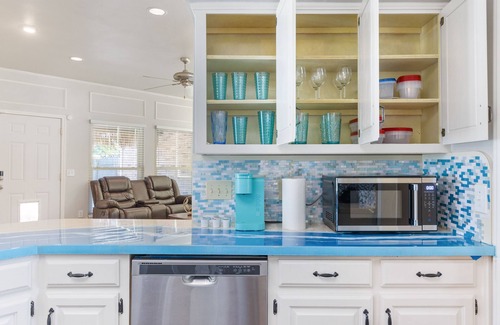 Allen House | Mini Cancun - Ultimate Tropical Getaway