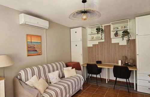 Serra-di-Ferro Villa | Mini Caseddu T2, Alba Rossa with swimming pool & sea view