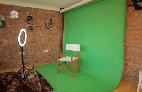 Brasa Apartment | Mini cinema & movie studio with PS5