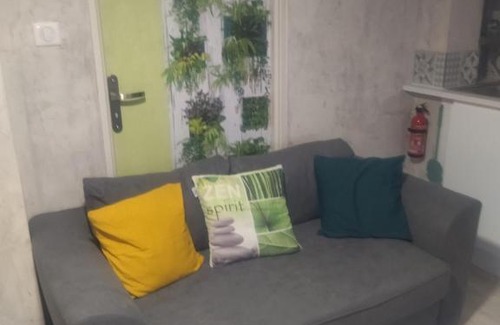 Gelles Apartment | Mini gite 2à3 personnes Studio 7