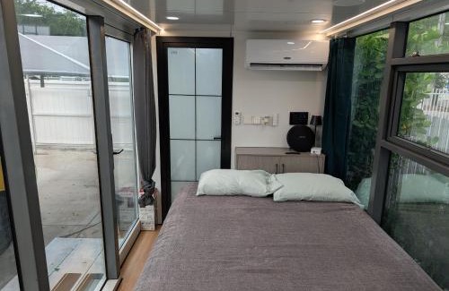 Seybold House | Mini Home Oasis II