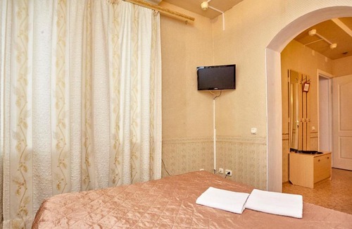 Kurortny District Hotel | Mini Hotel Black and White