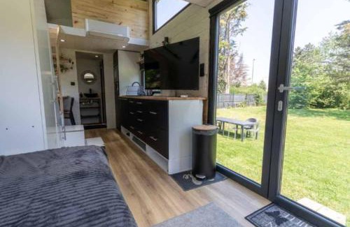 Pontault-Combault Ski Chalet | Mini maison Tiny house 6 per 3800m2 jardin Jacuzzi