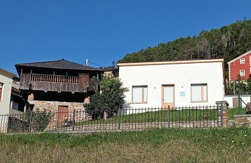 Castrillon Municipality House | Mini Room Ron